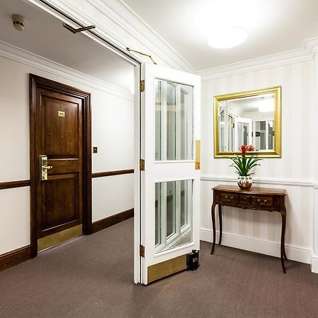 Harrington Hall Hotel London Interior photo